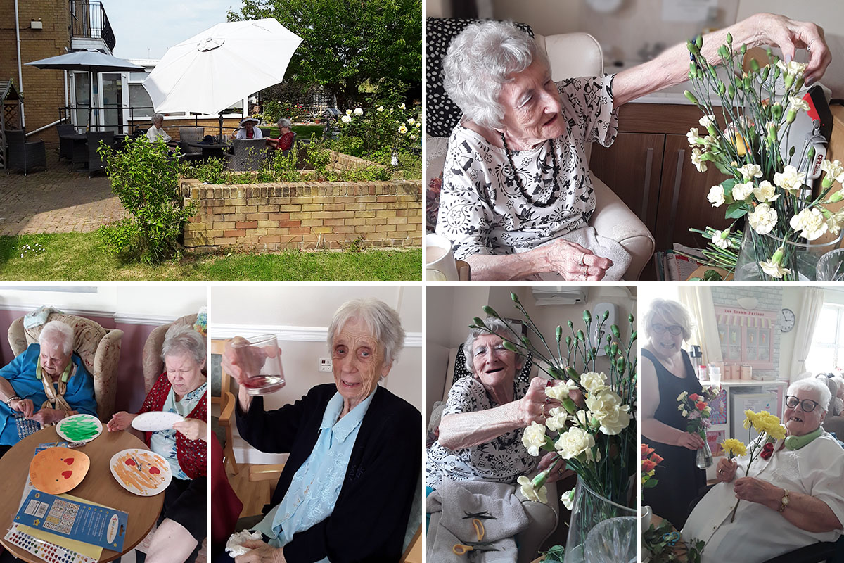 Creative pastimes and drinks tasting at Silverpoint Court Residential Care Home